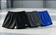 Pantalón Corto de Entrenamiento "Apex Kinetic". Movimiento sin restricciones para tus sesiones más exigentes.