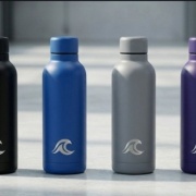 Botella de Agua de Acero Inoxidable.  Insulada "Hydro Vortex".  Hidratación radical, fría o caliente, durante todo el día.
