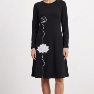 Vestido Casual Negro con Estampa Floral 