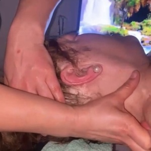 Masaje cervico-craneal + espalda + brazos y rostro